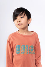 Long sleeve t-shirt "Never Mind"